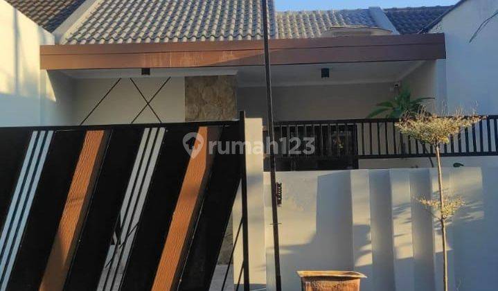 Dijual Rumah Full Renov Tengah Kota Sidoarjo  1