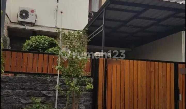 Dijual Rumah Murah Jambangan Surabaya 2lantai Semi Furnished 5kt 4km Dijual Rumah Murah Jambangan Surabaya 2lantai Semi Furnished 5kt 4km