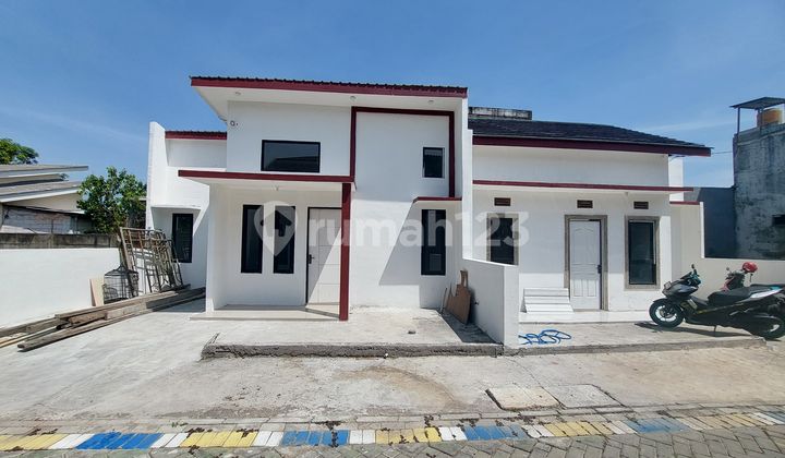 Selling Brand New Ready to Live House Near Surabaya Wage Waru 2