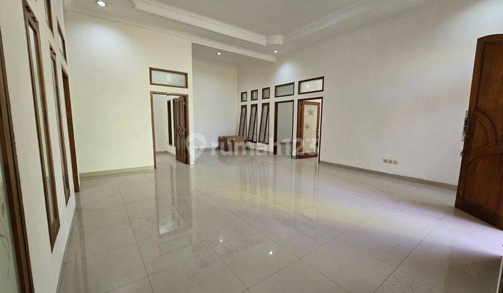 Dijual Rumah Hoek 2 Lantai Sayap Sriwijaya Bandung 1