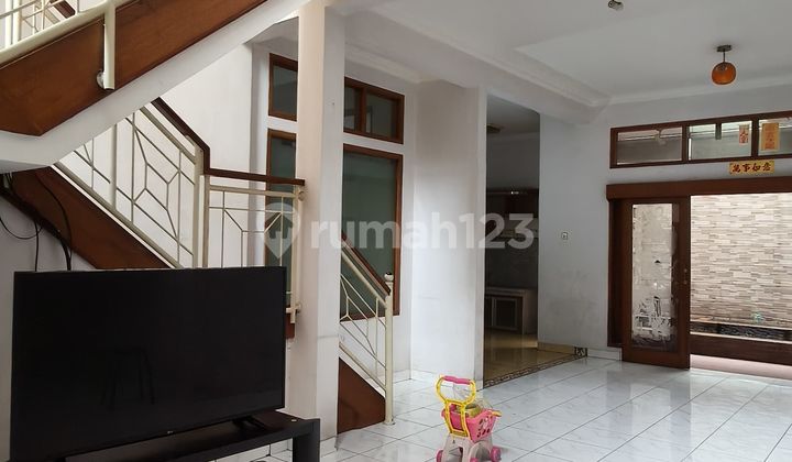 Rumah Hoek Strategis Siap Huni 2 Lt Batununggal Bandung Rumah Hoek Strategis Siap Huni 2 Lt Batununggal Bandung