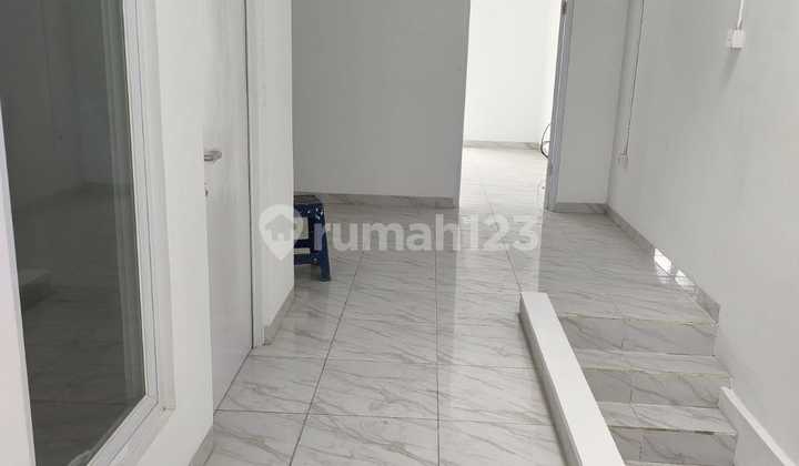 2-Story Shop House Ready for Use, Strategic Location in Karapitan, Bandung 2