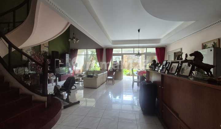 Big House in the Center of Bandung City Big House in the Center of Bandung City