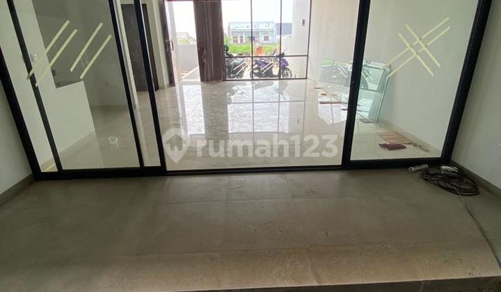 New House in the City Center Setra Duta Bandung 2
