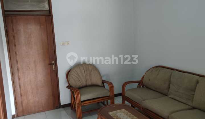 Semi-Furnished Ready-to-Live House in Batununggal, Bandung 2
