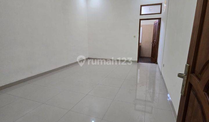 Dijual Rumah Hoek 2 Lantai Sayap Sriwijaya Bandung 2