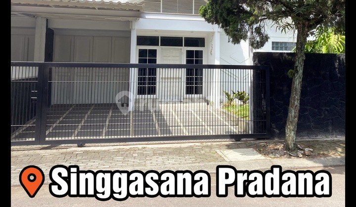 Rumah Disewakan Di Singgasana Pradana Bandung 1