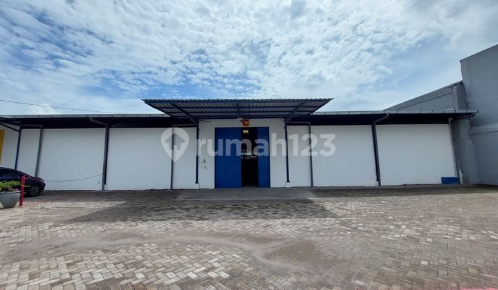 Ready to Use New Warehouse Zero Wadungasri Main Road Waru Sidoarjo