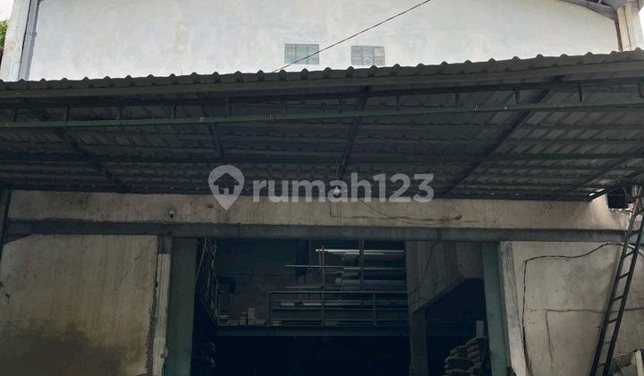 Gudang Tengah Kota 1