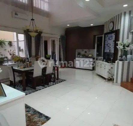 Di Jual Rumah Mewah Full Furnished 2 Lantai Strategis Di Raffles Cibubur 2