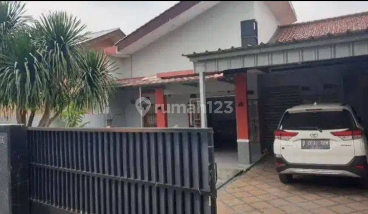 Dijual Rumah Luas dan Aman Bebas Banjir di Jatiwaringin 1