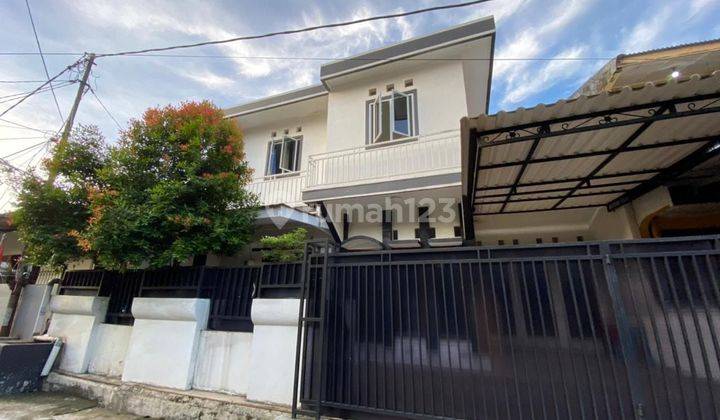 Di Jual Cepat Rumah Bagus 2 Lantai Strategis Di Jatiwaringin 1