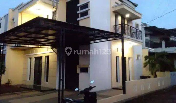 Di Jual Rumah Siap Huni Strategis 2 Lantai Harga Terbaik di Jatimakmur 2