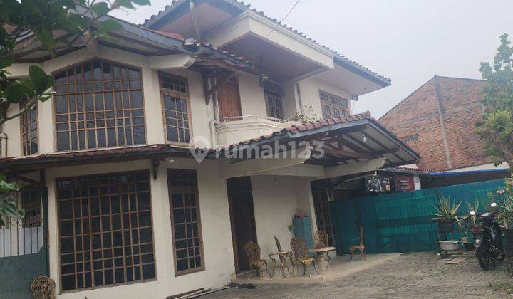 Di jual rumah sangat strategis Jatiwaringin  1