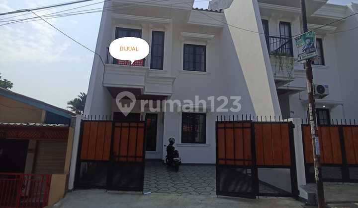 Rumah Cakep Di Jual Komplek Al Jatimakmur 1