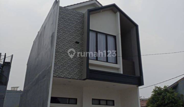 Di Jual Rumah Baru Mewah Design Modern 2 Lantai Strategis Siap Huni di Cikunir Bekasi  2