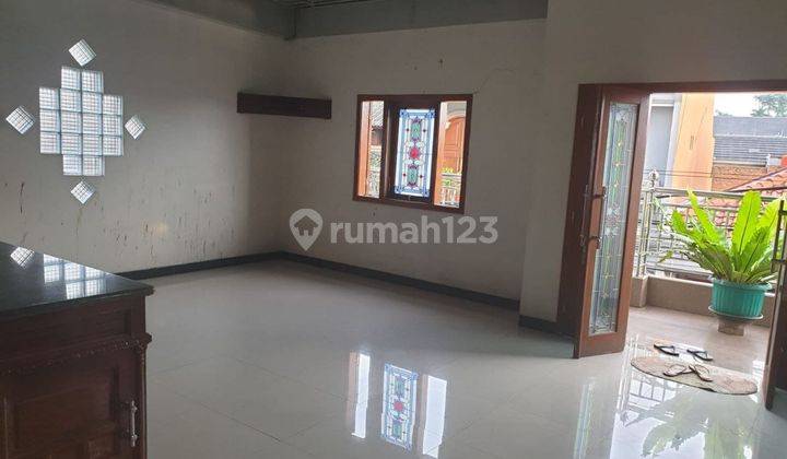 Di Jual Rumah Secondary Bagus 3,5 Lantai Strategis Siap Huni Ada Kolam Renang Kecil di Bambu Apus Jakarta Timur 2