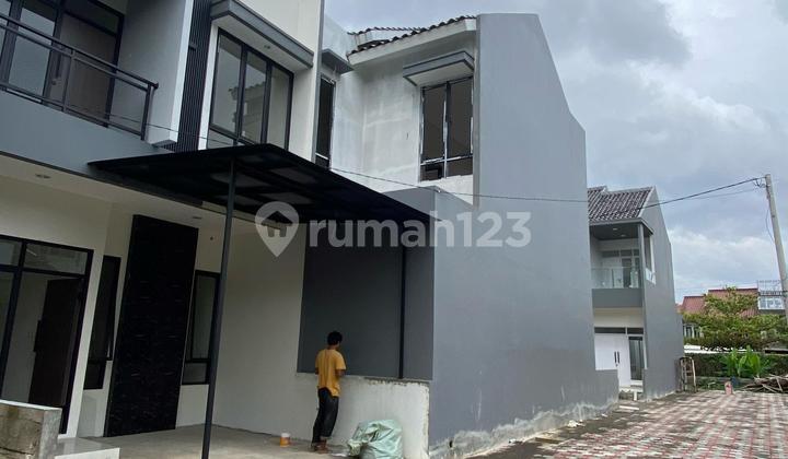 Di Jual Rumah Cantik Strategis Di Ciracas 2