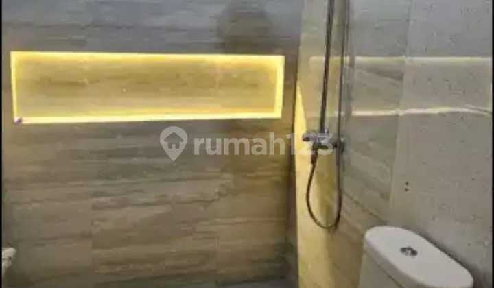 Di Jual Rumah Baru Pobdok Gede Strategis 2