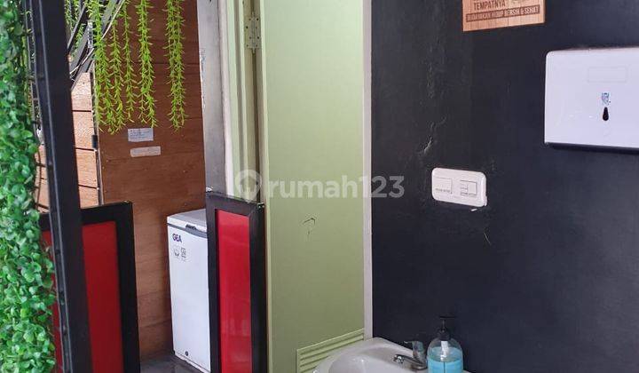 Di Sewakan Ruko Ex Cafe Pinggir Jalan Raya Besar 2 Lantai Strategis Full Furnished Siap Huni Murah di Jatimakmur 2