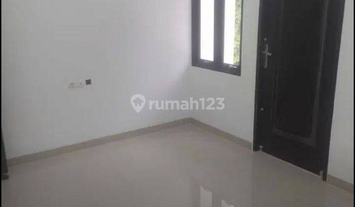 Dijual Rumah Baru Mewah Harga Terbaik Strategis Bebas Banjir Strategis 2 Lantai Dipondok Kelapa Jakarta Timur 2