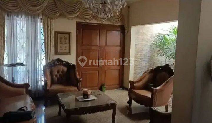 Dijual Rumah Cantik Bagus Siap Huni Strategis 2 Lantai Bebas Banjir Murah Dicipinang Jakarta Timur 2