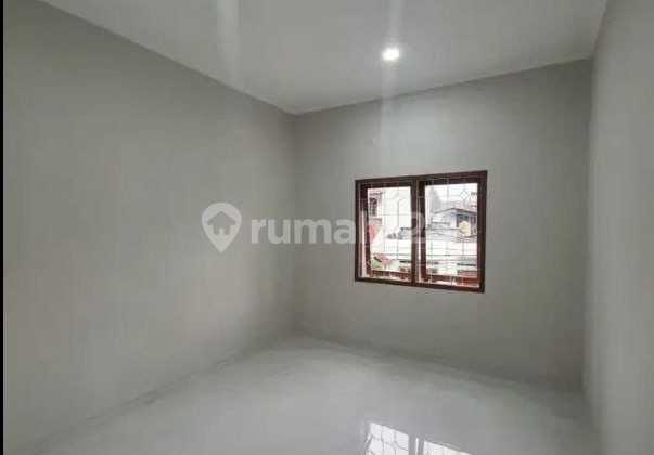 Di Jual Rumah Bagus Mewah 2 Lantai Strategis Siap Huni Murah Di Duren Sawit Jakarta Timur 2