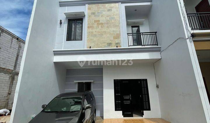 Dijual Rumah Baru Strategis Modern Minimalist di Jagakarsa Jakarta Selatan 1