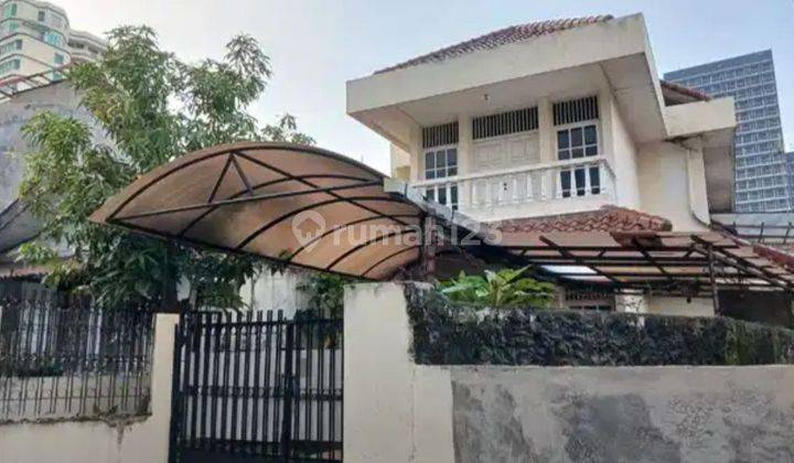 Dijual  Rumah dengan Tanah Yang Luas di Pancoran Jakarta Selatan 1