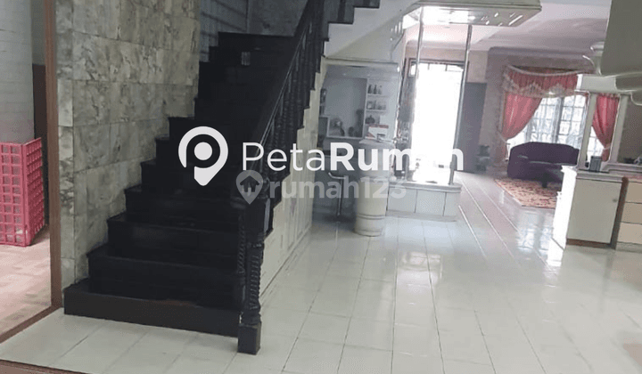 Dijual Villa Cantik Terawat Jalan Taman Polonia I Medan 2