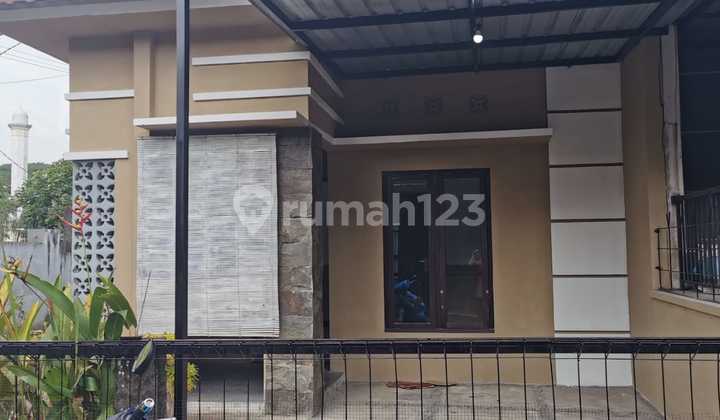 For Rent House Near Mountview with Spacious Yard 2