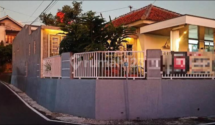 Dijual Rumah Siap Huni Dengan Halaman Luas Dijual Rumah Siap Huni Dengan Halaman Luas