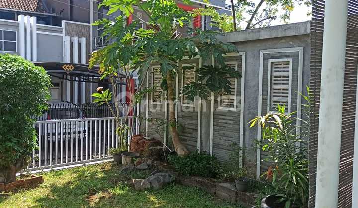 Dijual Rumah Siap Huni Dengan Halaman Luas 2