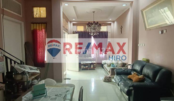 Dijual Rumah 3 Lantai Bebas Banjir, Siap Huni, Semi Furnished, Pekayon, Bekasi Rumah Bagus di Pekayon SHM - Sertifikat Hak Milik 2