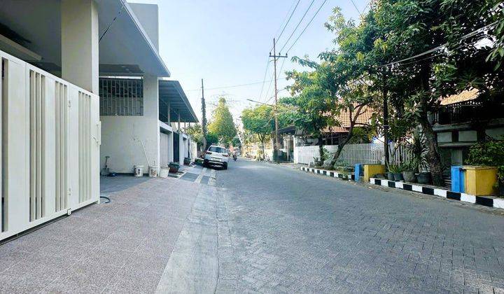 Rumah 2 Lantai Minimalis Modern Tenggilis Mejoyo Surabaya Timur  2