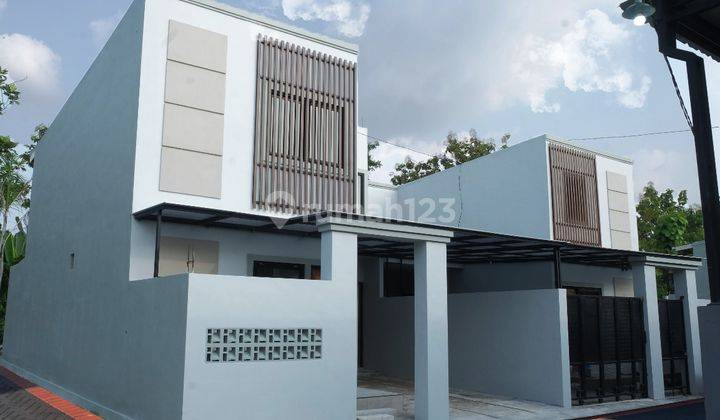 JUAL RUMAH 2 LANTAI JIWAN, MADIUN BEBAS DESAIN  1