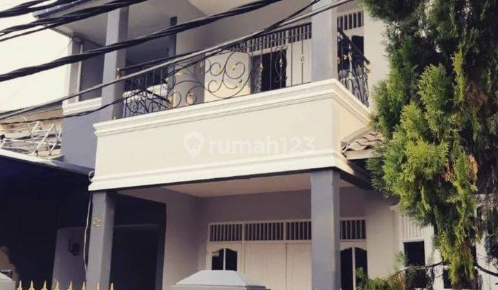 Rumah Bagus Semi Furnished SHM 2