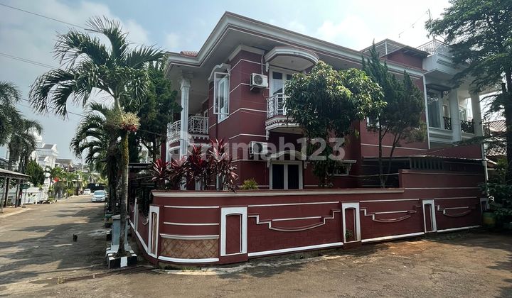 Dijual Rumah Siap Huni Hook Selangkah ke Stasiun LRT Cibubur 2