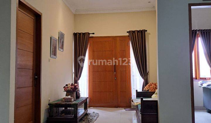 Jual Rumah 3 Lantai Rapi di Cibubur City  2