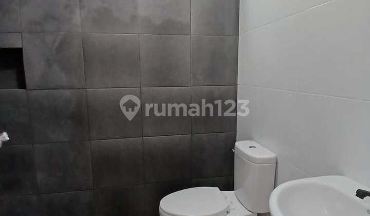 Dijual Rumah di Komplek Deppen Cimanggis 2