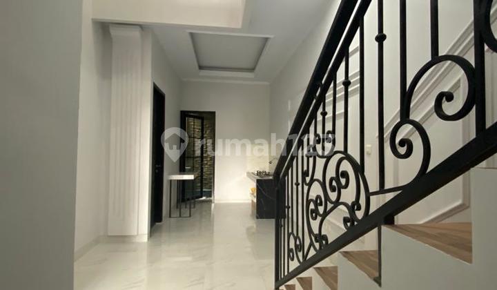 For Sale Beautiful Neat Ready-to-Occupy House in Jagakarsa South Jakarta 2