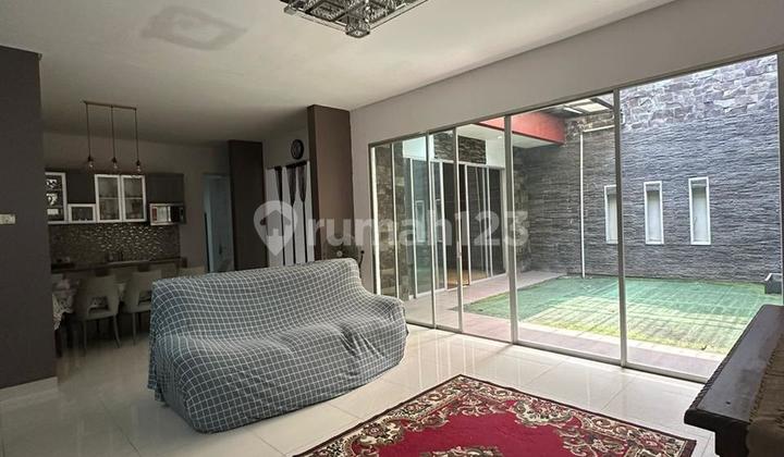 Dijual Rumah Asri 2 Lantai Posisi Hadap Danau Lokasi Citra Gran Cibubur Bekasi 2