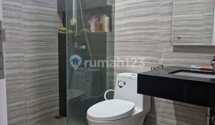 Dijual Rumah Lokasi Cbd Rapi Siap Huni Lokasi Dekat Tol dan LRT 2