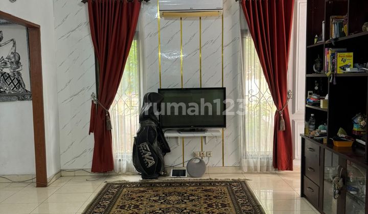 Dijual Rumah Hoek Elit & Asri Raffles Hills Cibubur 2