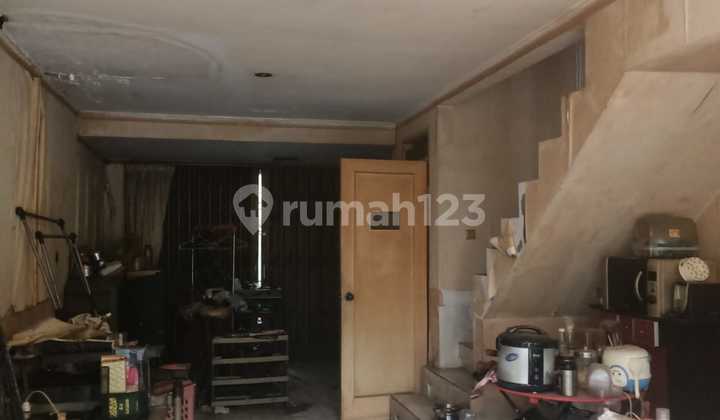 Rumah Minimalis Murah Posisi Samping Mall di Citra Grand Cibubur 2