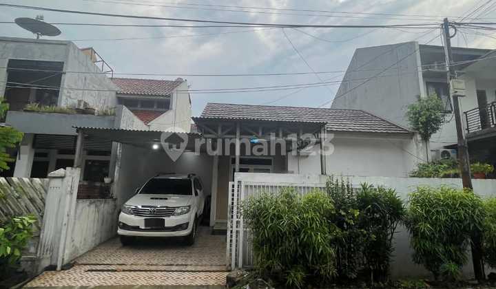 Dijual dengan Harga Tanah Saja di Jl. Kranggan Permai Cibubur Dijual dengan Harga Tanah Saja di Jl. Kranggan Permai Cibubur