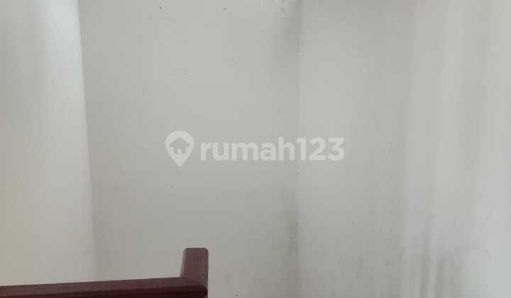 Dijual Rumah Modern 2 Lantai Siap Huni Lokasi Strategis Kota Wisata Cibubur 2
