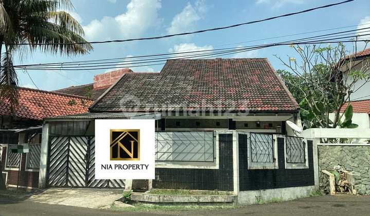 Dijual Rumah Asri 2 Lantai Lingkungan Asri Berhalaman Luas Dekat LRT Harjamukti Cibubur Dijual Rumah Asri 2 Lantai Lingkungan Asri Berhalaman Luas Dekat LRT Harjamukti Cibubur