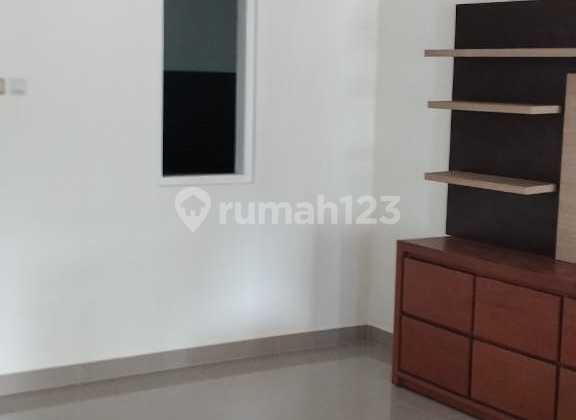 Dijual Rumah Rapih Siap Huni Di Kota Wisata Cibubur  2