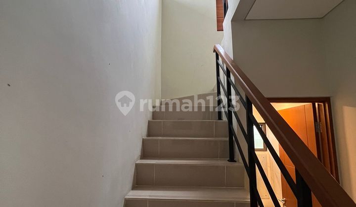 For Rent Semi-Furnished House In Premier Estate 3